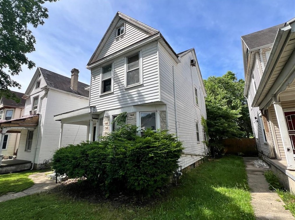 9 Glenwood Ave, Dayton, OH 45405-3848