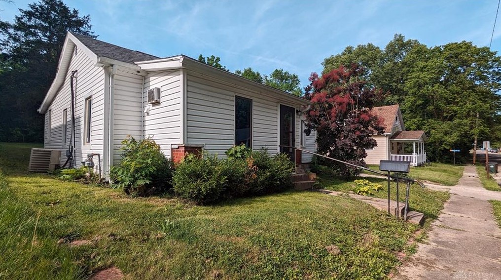 847 E 3rd St, Xenia, OH 45385