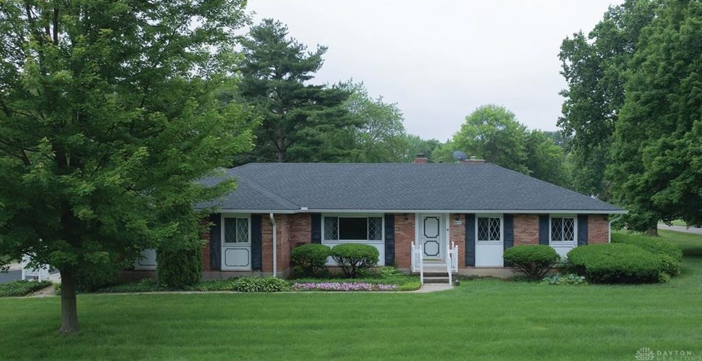 2633 Lantz Rd, Dayton, OH 45434