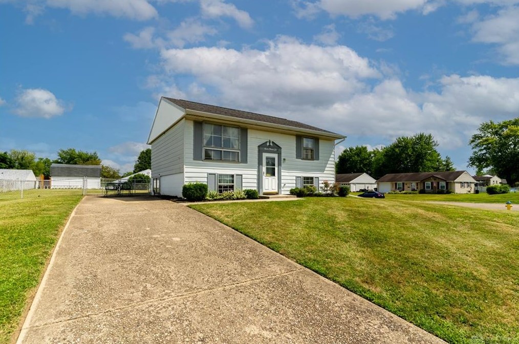 3026 Tackett St, Springfield, OH 45503