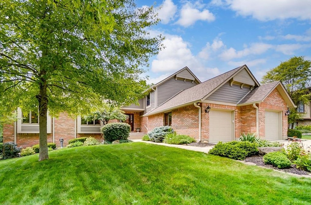 150 Timberwind Ln, Vandalia, OH 45377