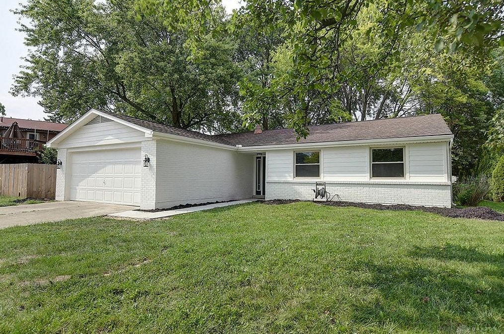 2625 Highland Village Ln, Miamisburg, OH 45342