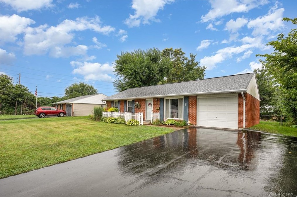 791 Aspen Rd, New Carlisle, OH 45344