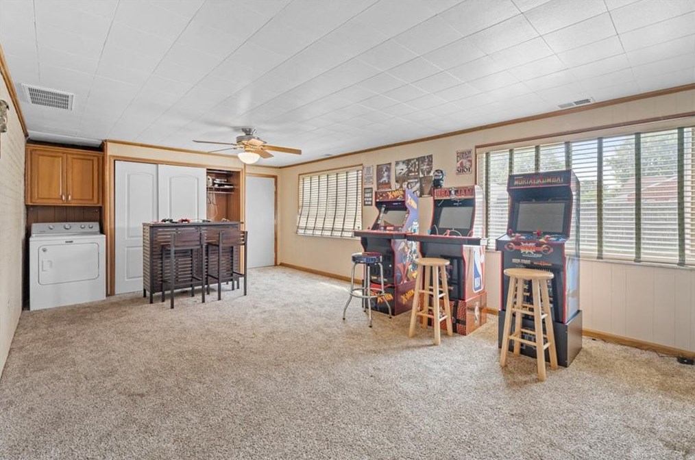 2090 Mattis Dr, Dayton OH  45439-2649 exterior