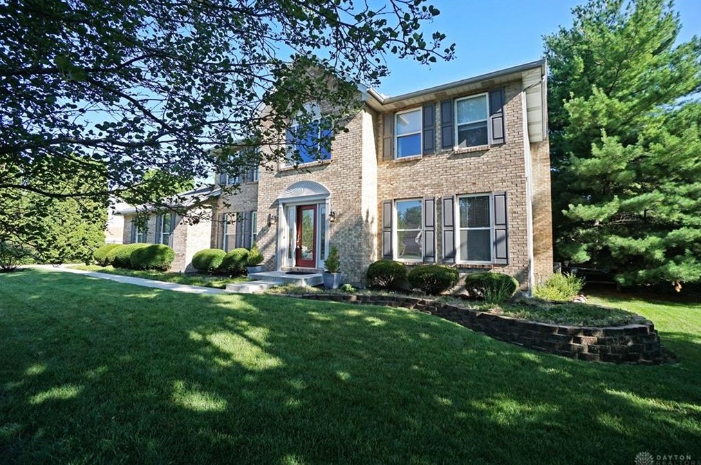 6058 Huckleberry Ln, Hamilton, OH 45011-9176