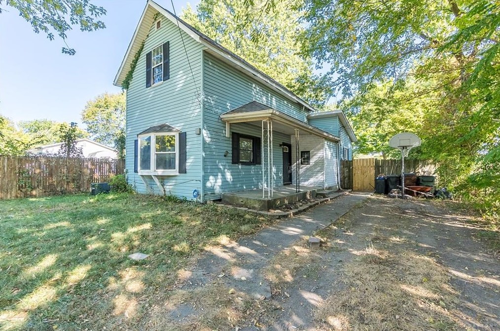 422 Storms Ave, Urbana, OH 43078