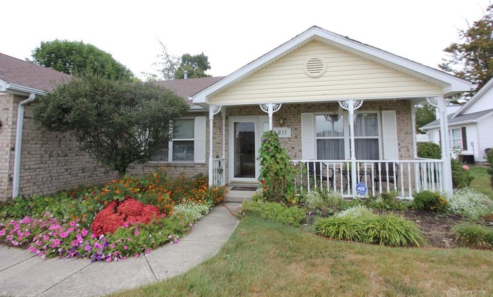 811 Plover Ln, Englewood, OH 45315