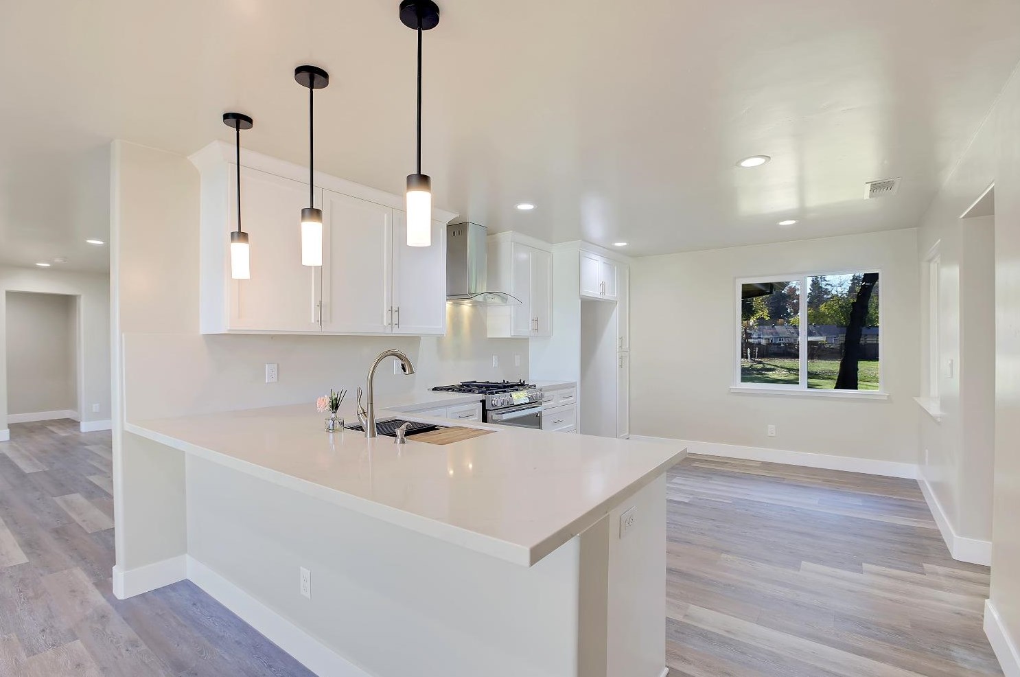 1040 Franklin Ave, Yuba City CA 95991-5320 exterior