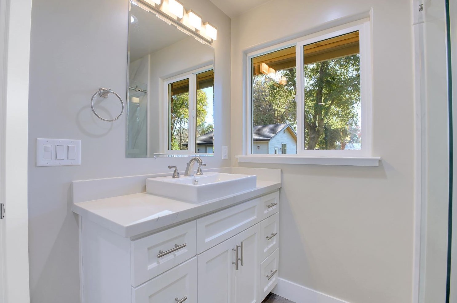 1040 Franklin Ave, Yuba City CA 95991-5320 exterior