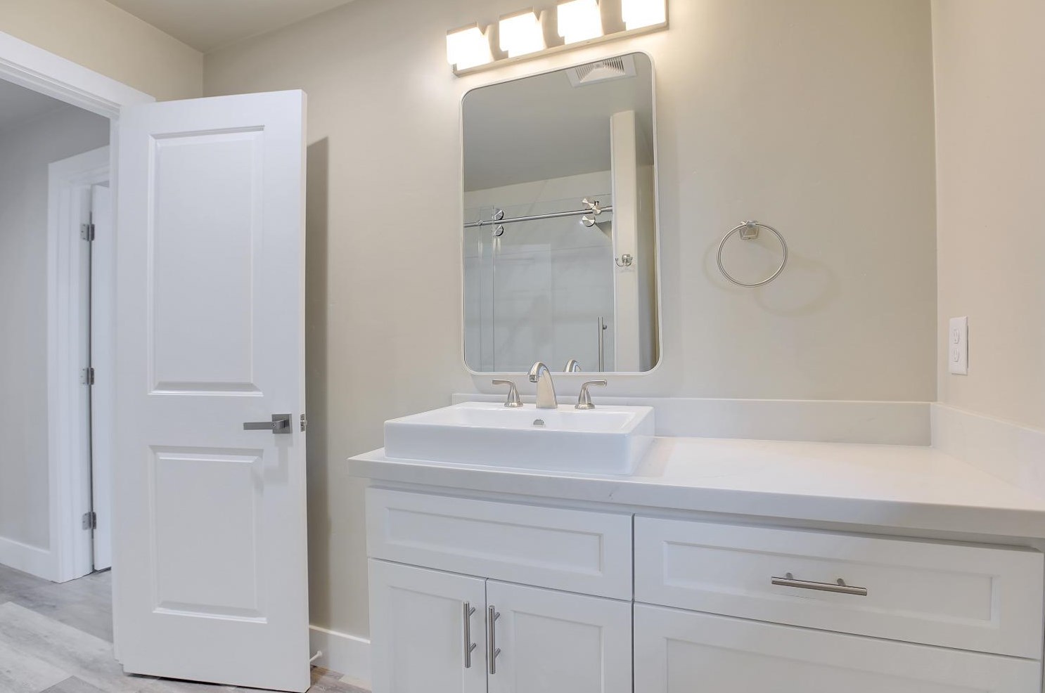 1040 Franklin Ave, Yuba City CA 95991-5320 exterior