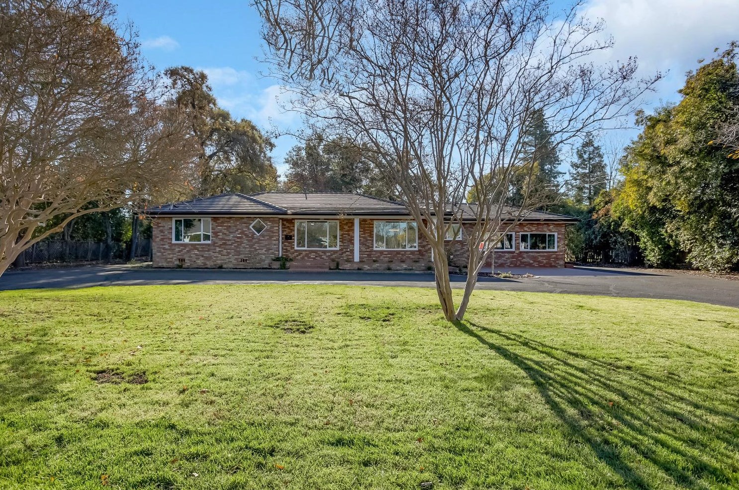 1040 Franklin Ave, Yuba City CA 95991-5320 exterior