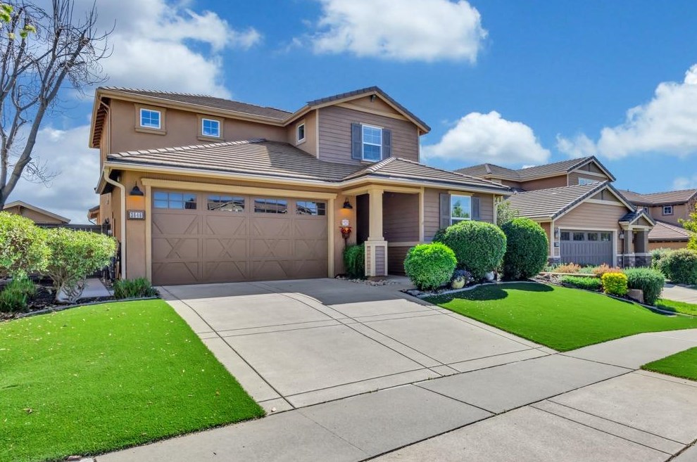 3646 Rosecrest Cir, Folsom CA 95762-9525 exterior