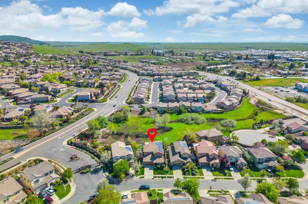 3646 Rosecrest Cir, Folsom CA 95762-9525 exterior