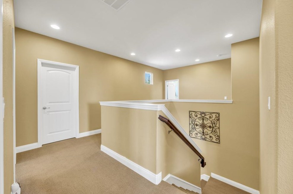 3646 Rosecrest Cir, Folsom CA 95762-9525 exterior