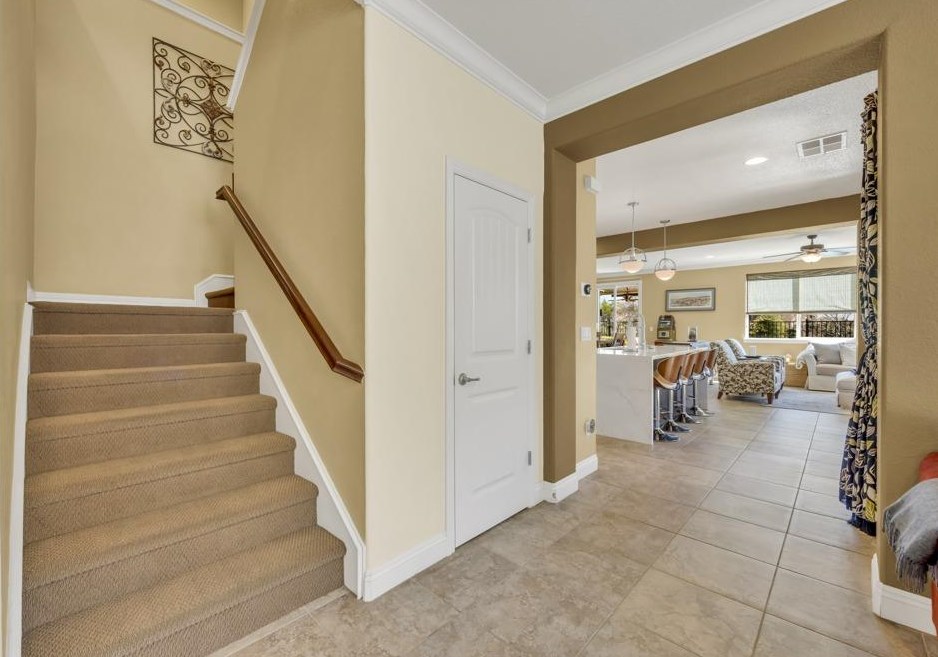 3646 Rosecrest Cir, Folsom CA 95762-9525 exterior