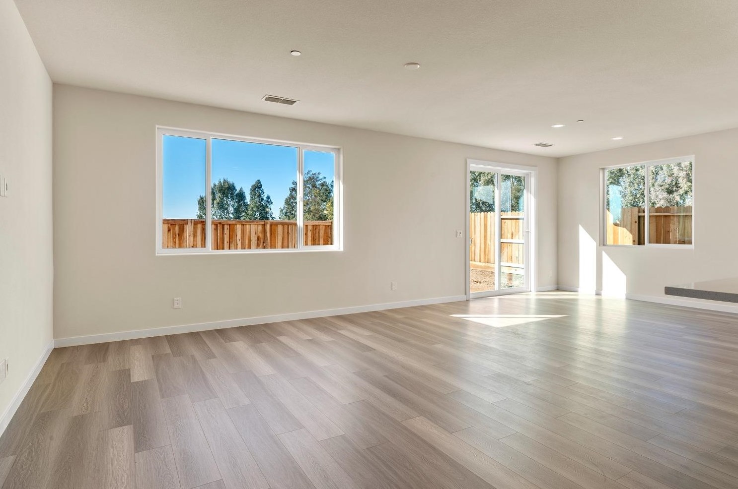 206 Velvet Bloom Ct, Lincoln CA  95648 exterior