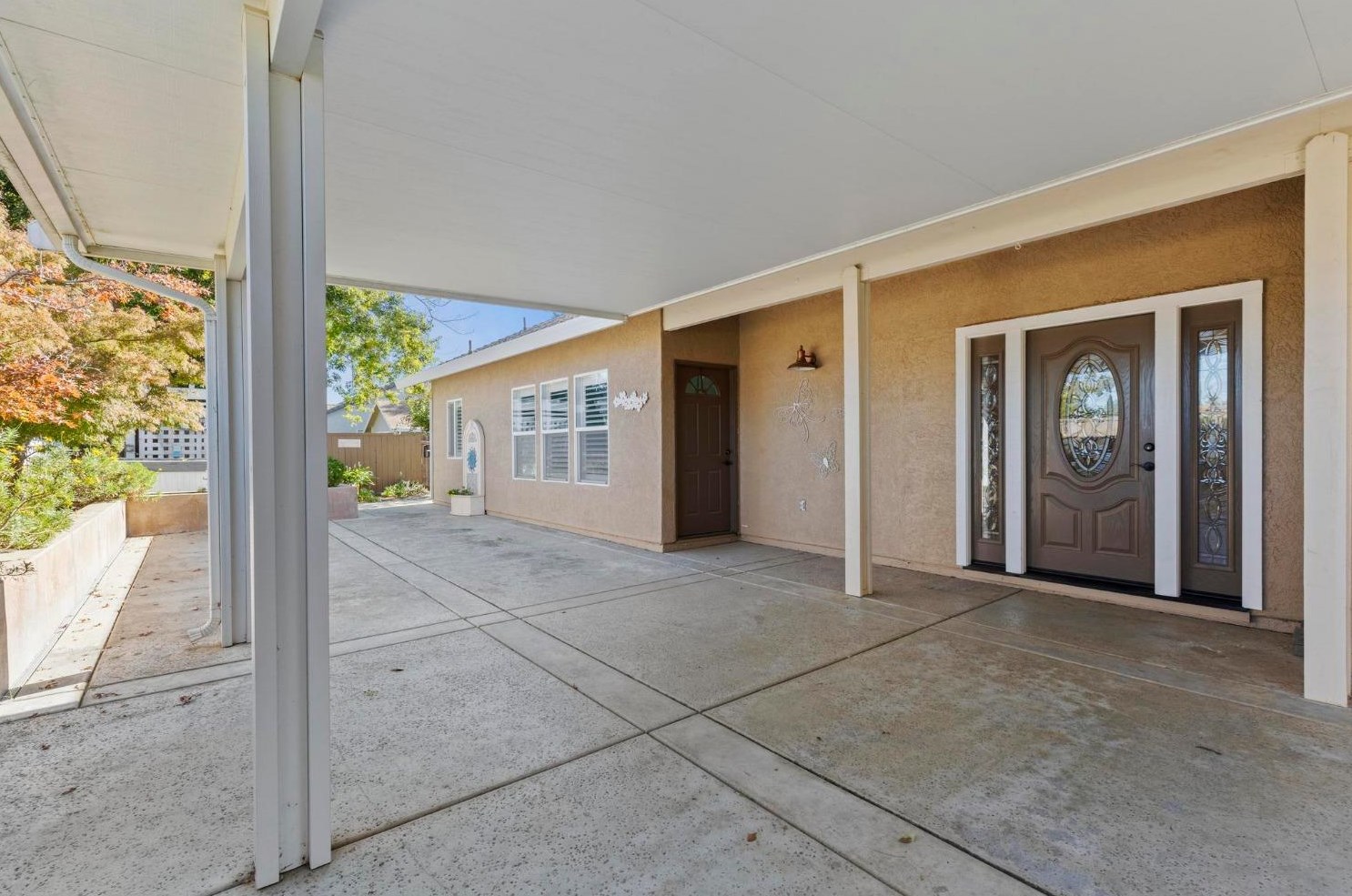 1811 Bradley Est Dr, Yuba City CA  95993-1671 exterior