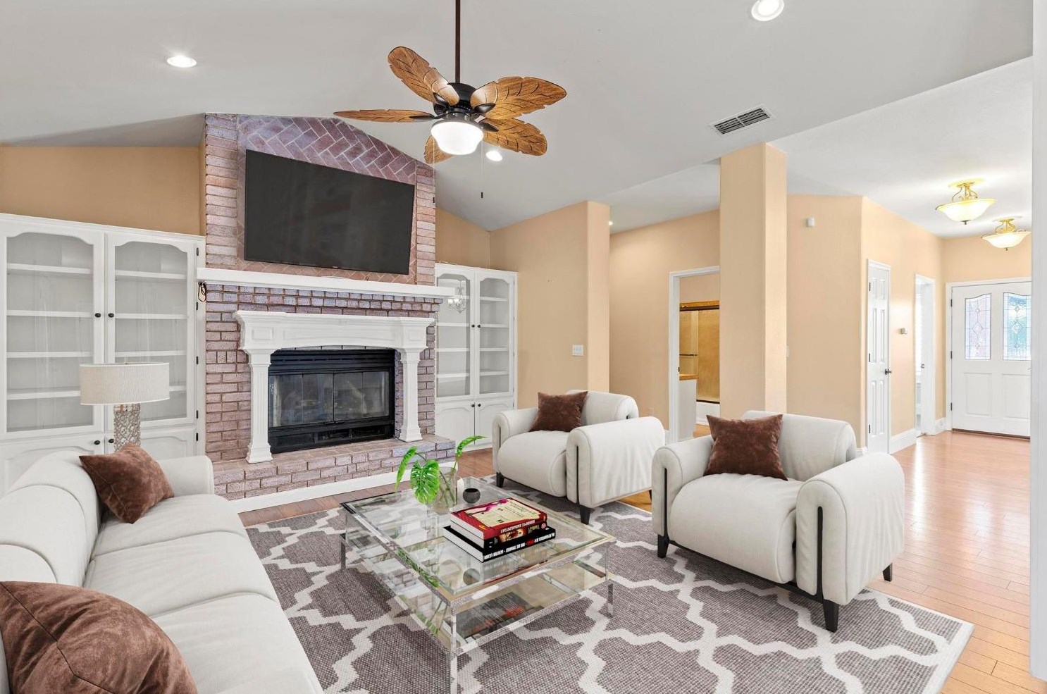 1811 Bradley Est Dr, Yuba City CA  95993-1671 exterior