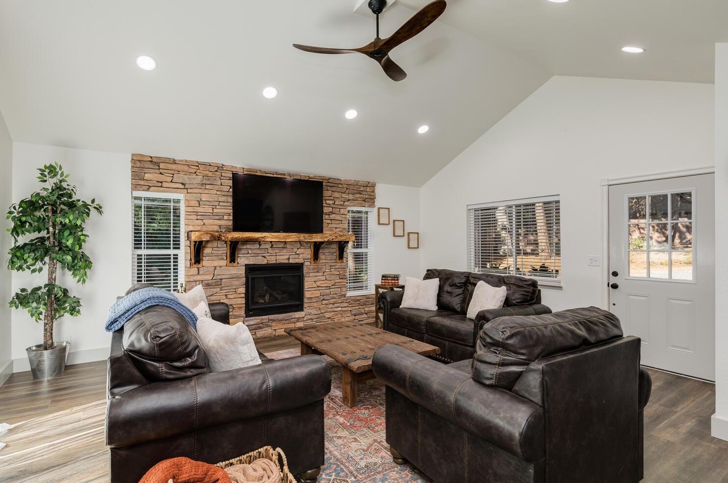 18545 Cruzon Grade Rd, Cherokee CA 95959-8539 exterior