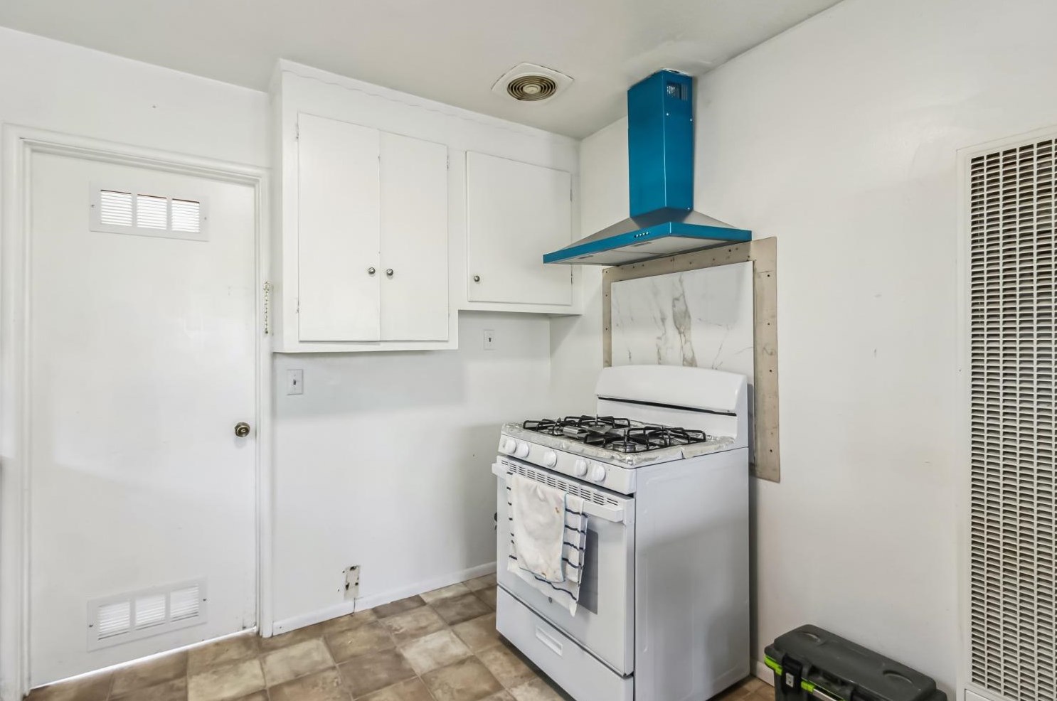 764 Bridge St, Yuba City CA 95991-3823 exterior