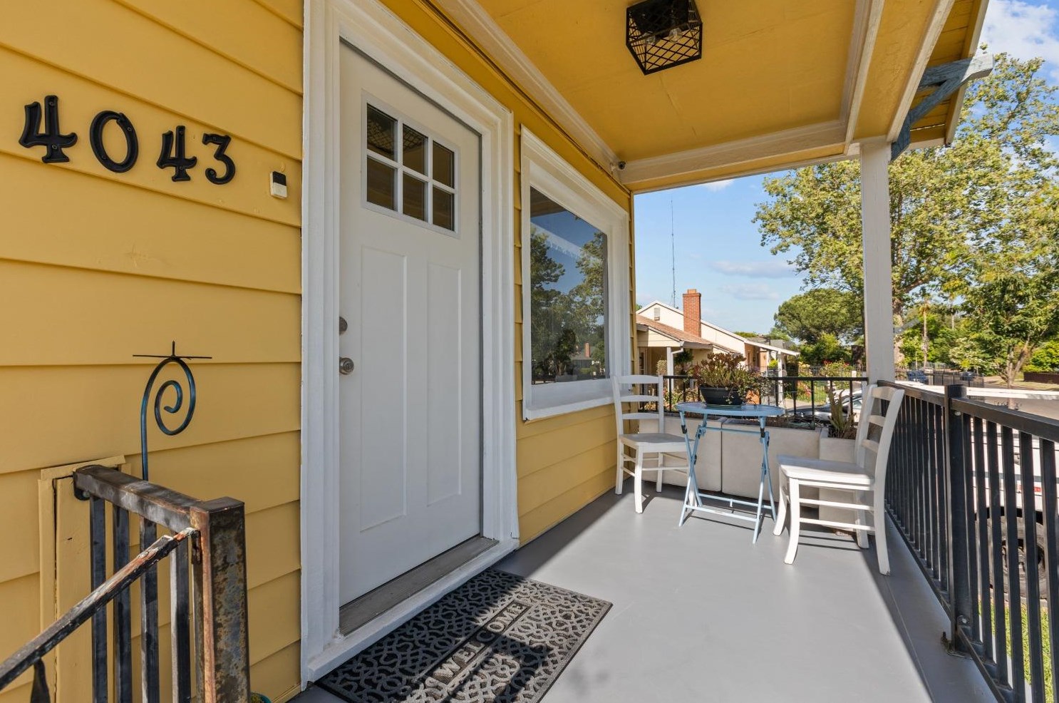 4043 12th Ave, Sacramento, CA 95817-3707