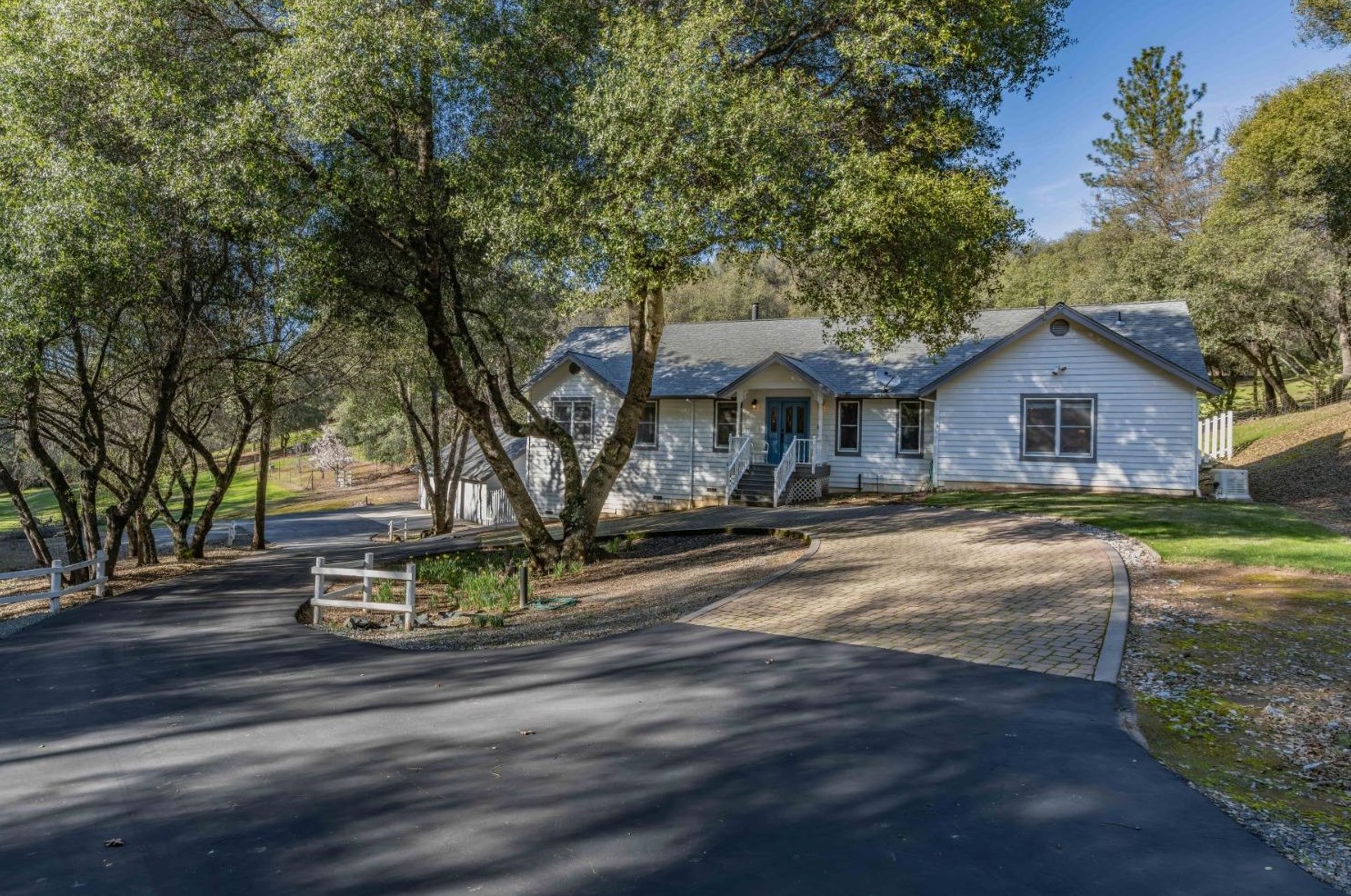 13191 N Hill Dr, Jackson, CA 95642