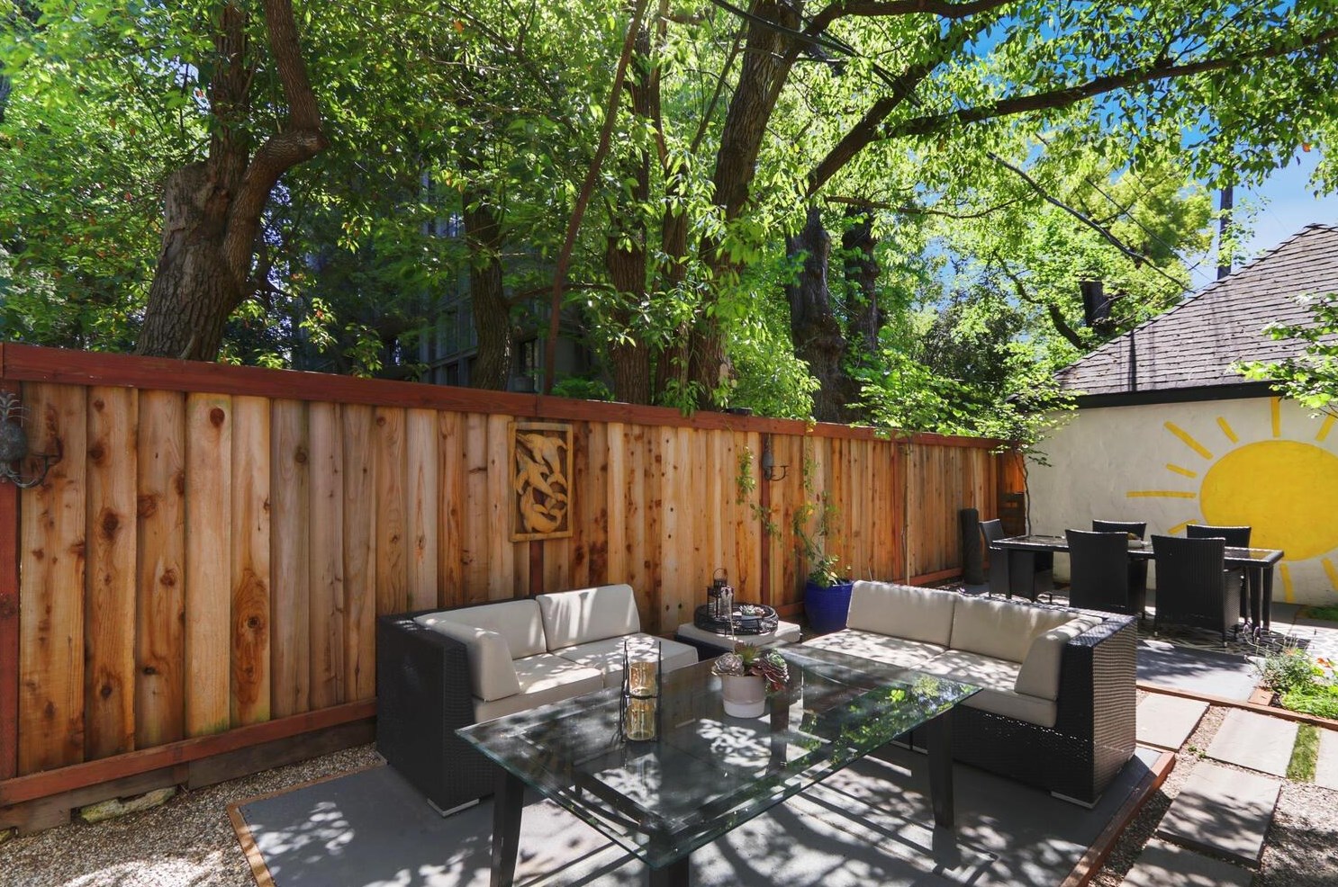 1515 41st St, Sacramento CA  95819-4042 exterior
