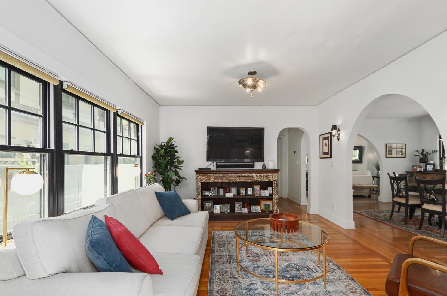 1515 41st St, Sacramento CA  95819-4042 exterior