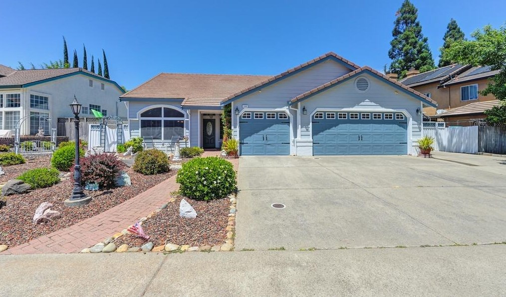 116 Kennar Way, Folsom, CA 95630-8068