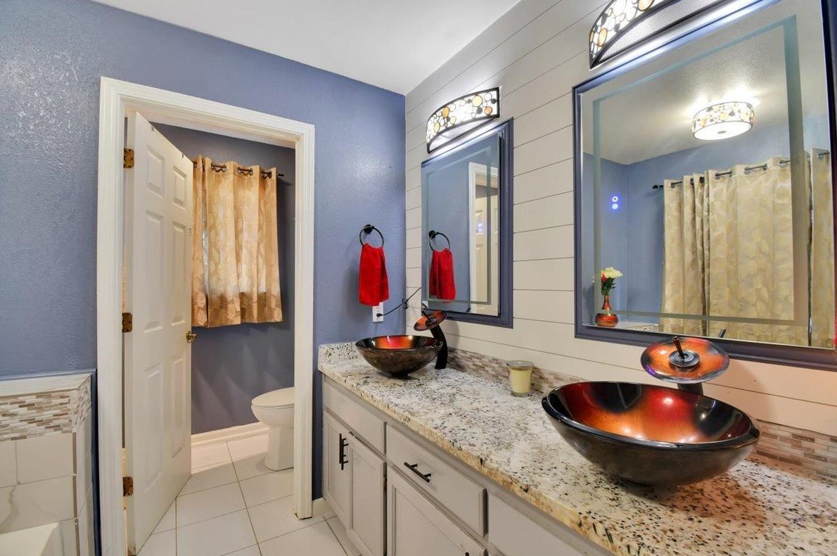 1661 Chelsea Pl, Yuba City CA  95993-7674 exterior