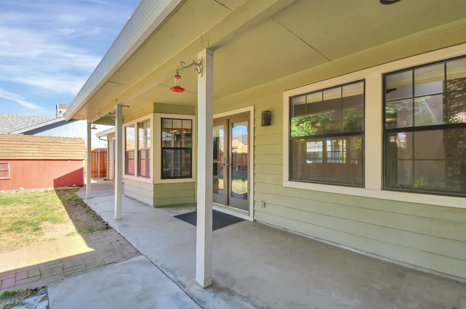 1967 Rameriz Dr, Yuba City CA  95993-7156 exterior