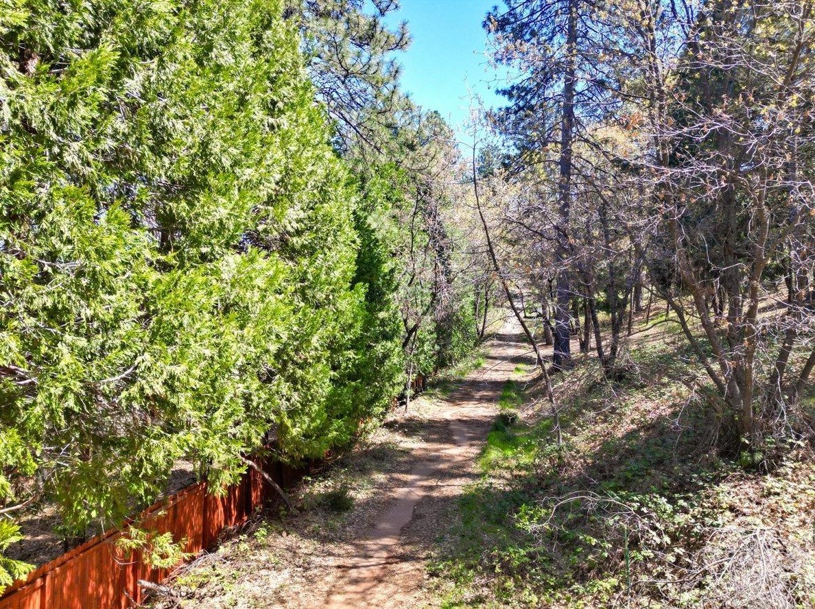 136 Sierra Blanca Ct, Grass Valley CA  95945-9741 exterior