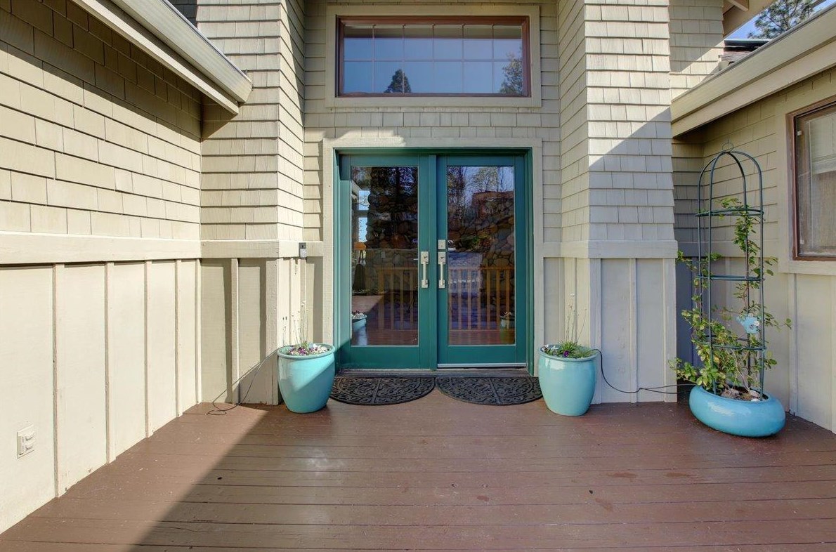 136 Sierra Blanca Ct, Grass Valley CA  95945-9741 exterior