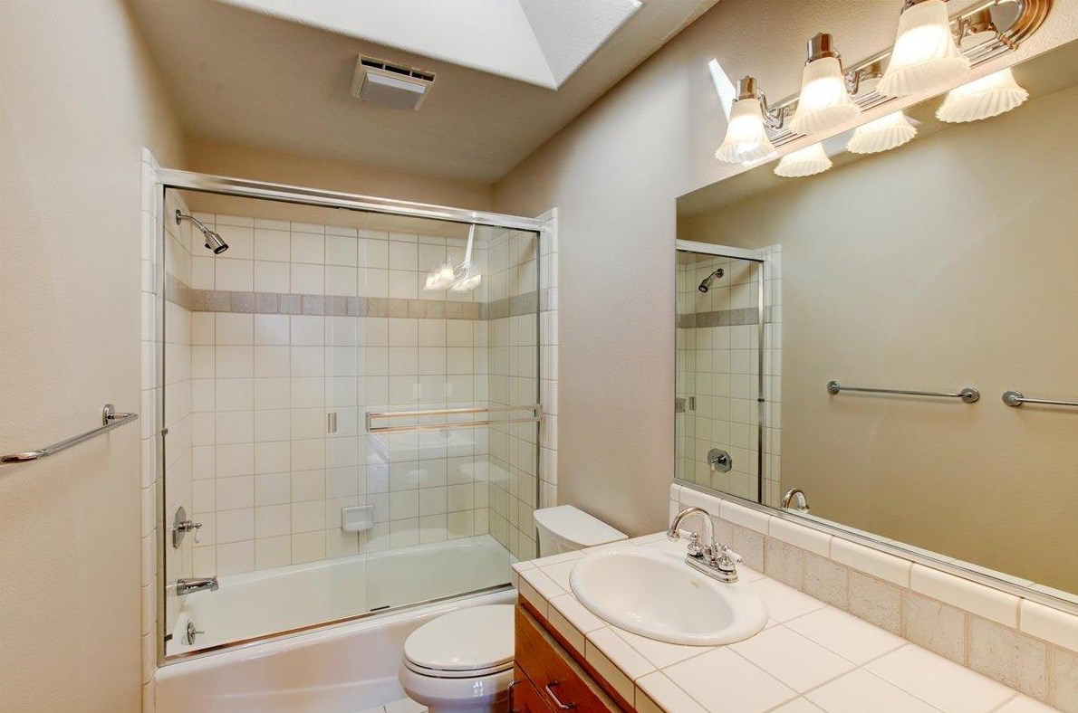 136 Sierra Blanca Ct, Grass Valley CA  95945-9741 exterior