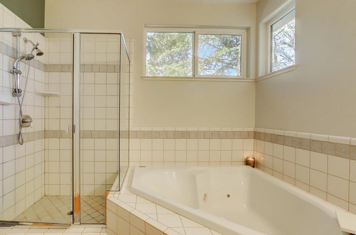 136 Sierra Blanca Ct, Grass Valley CA  95945-9741 exterior