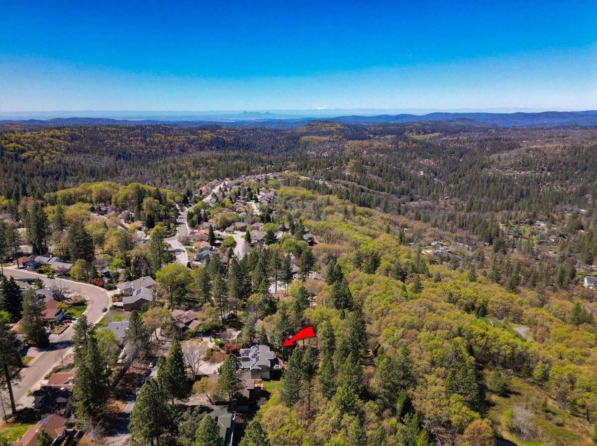 136 Sierra Blanca Ct, Grass Valley CA  95945-9741 exterior