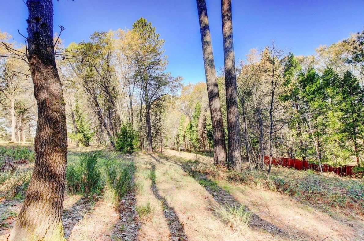 136 Sierra Blanca Ct, Grass Valley CA  95945-9741 exterior