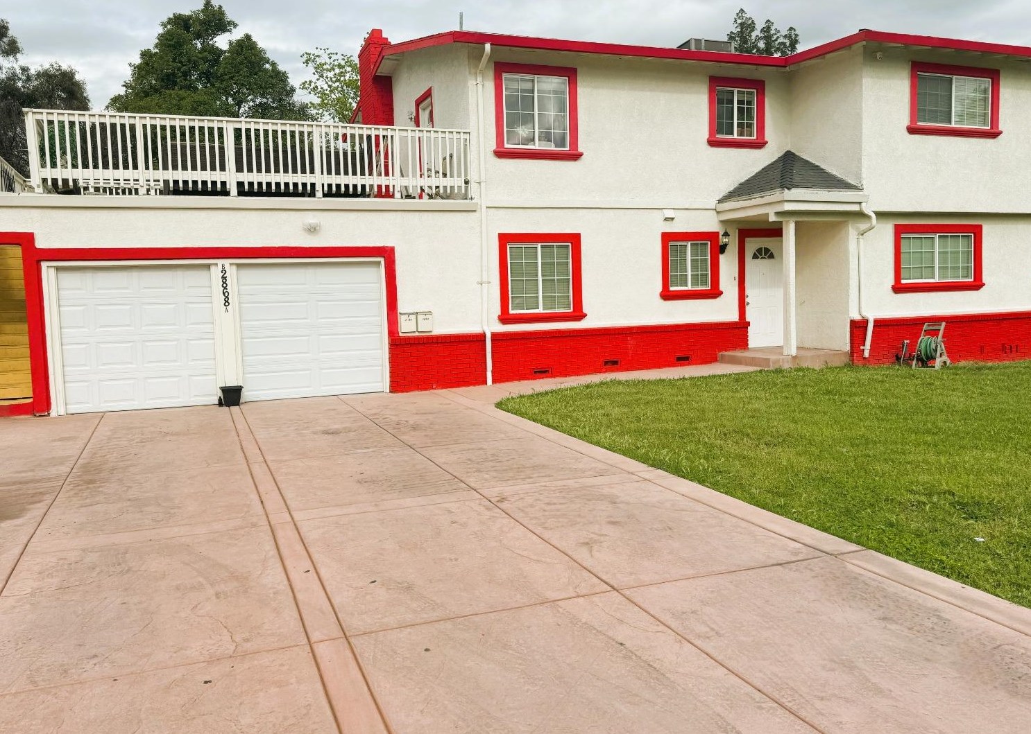 2868 Ln Colina Way, Carmichael CA  95608-4405 exterior