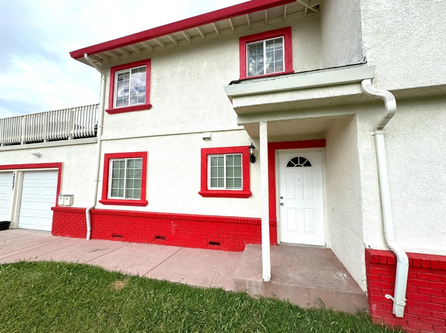 2868 Ln Colina Way, Carmichael CA  95608-4405 exterior