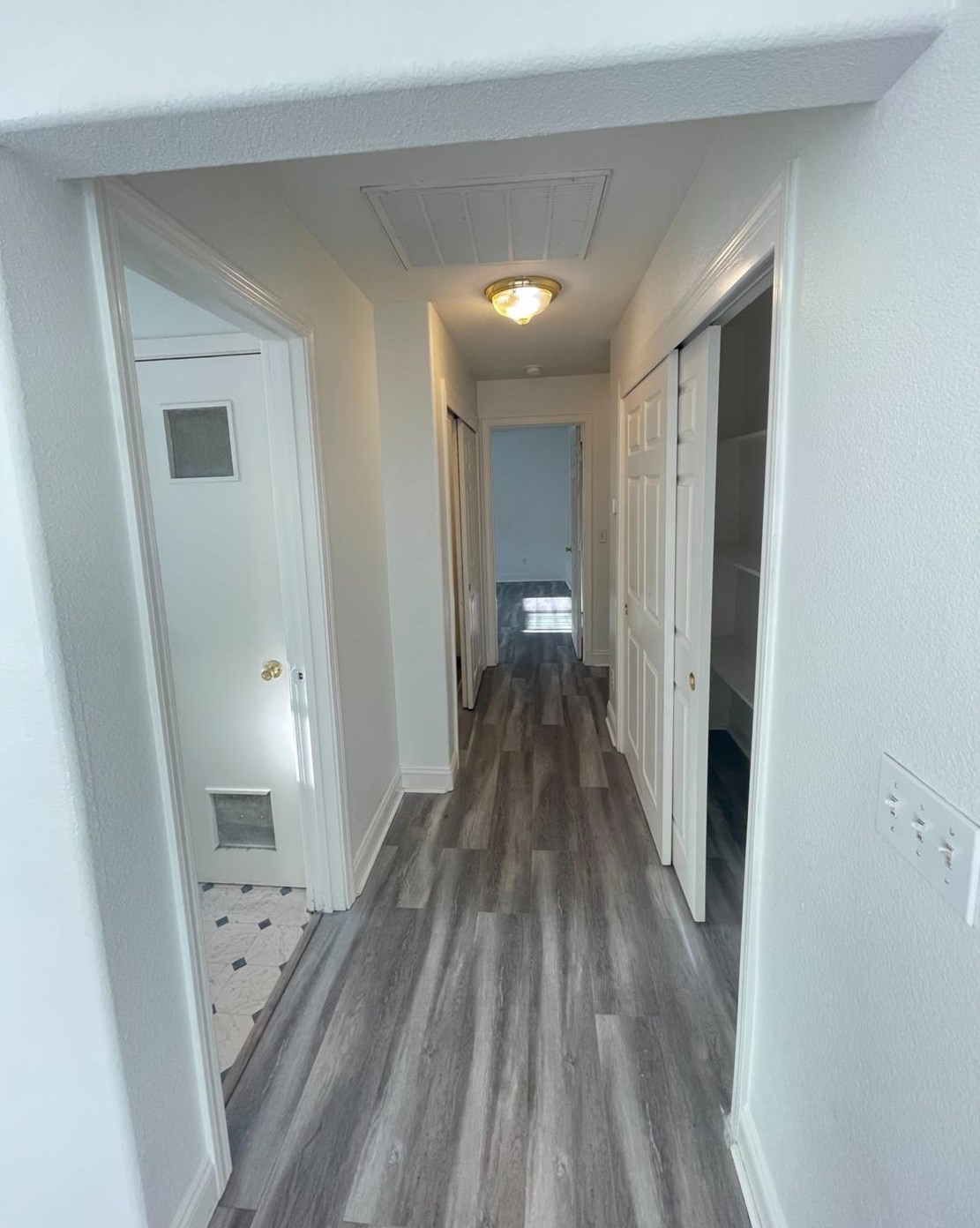 2868 Ln Colina Way, Carmichael CA  95608-4405 exterior