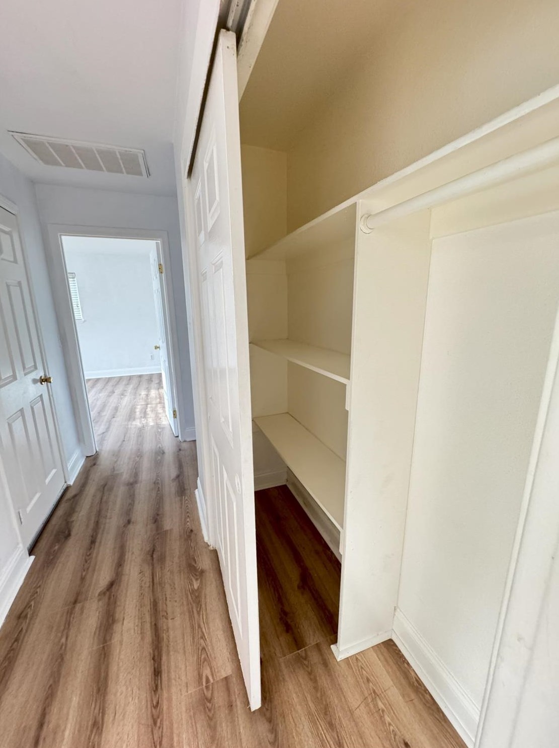 2868 Ln Colina Way, Carmichael CA  95608-4405 exterior