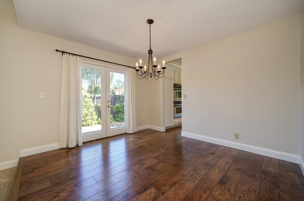 1301 Mossbrook Ct, Roseville CA  95661-5418 exterior