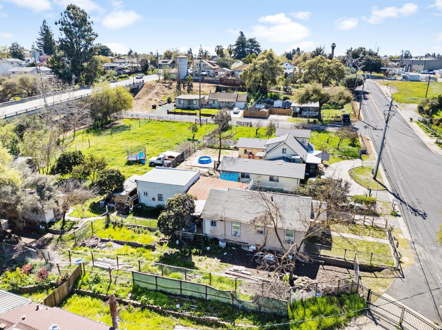 7054 Burneyville Rd, Riverbank CA  95367-2045 exterior