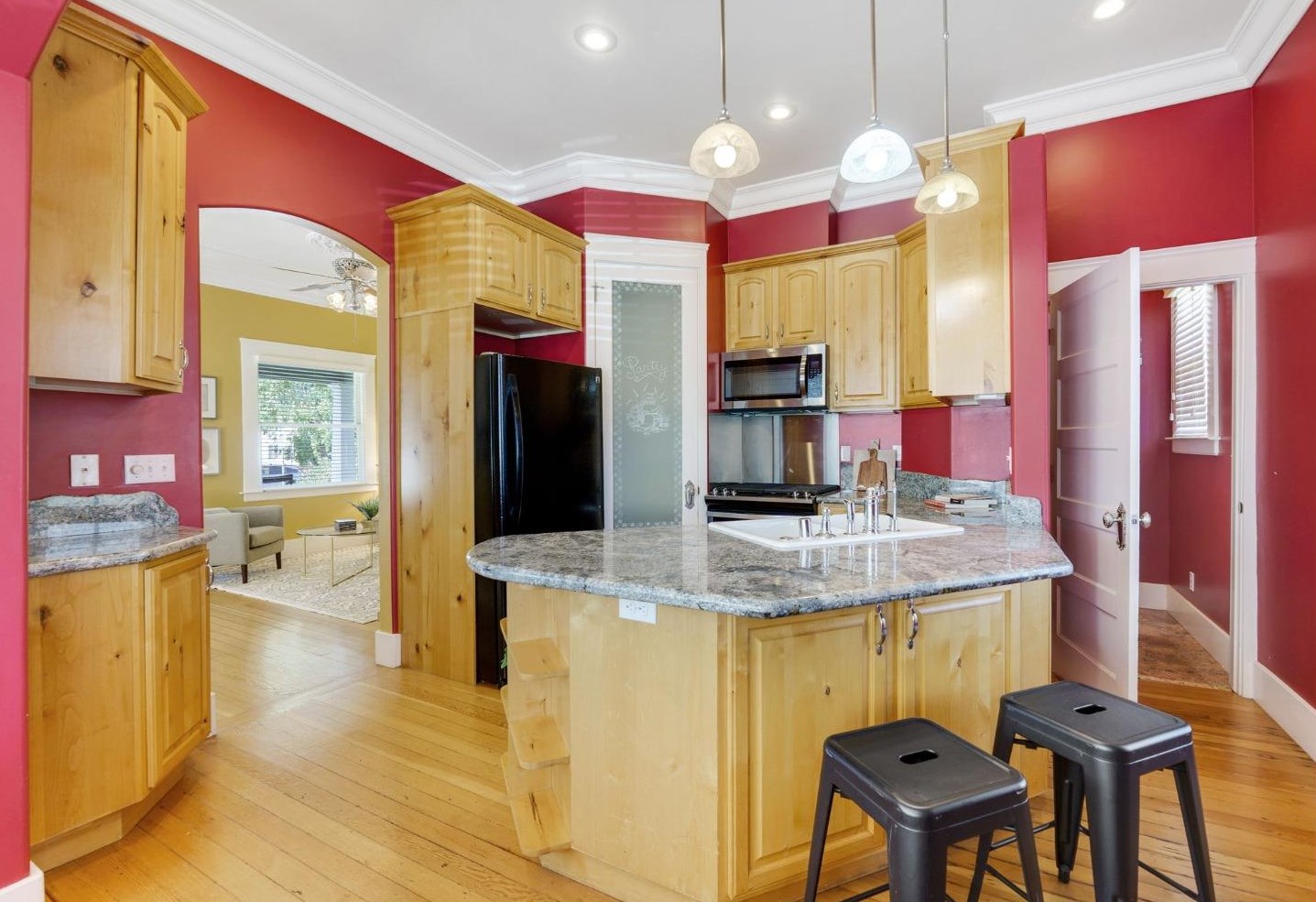 516 D St, Davis CA 95616-3815 exterior