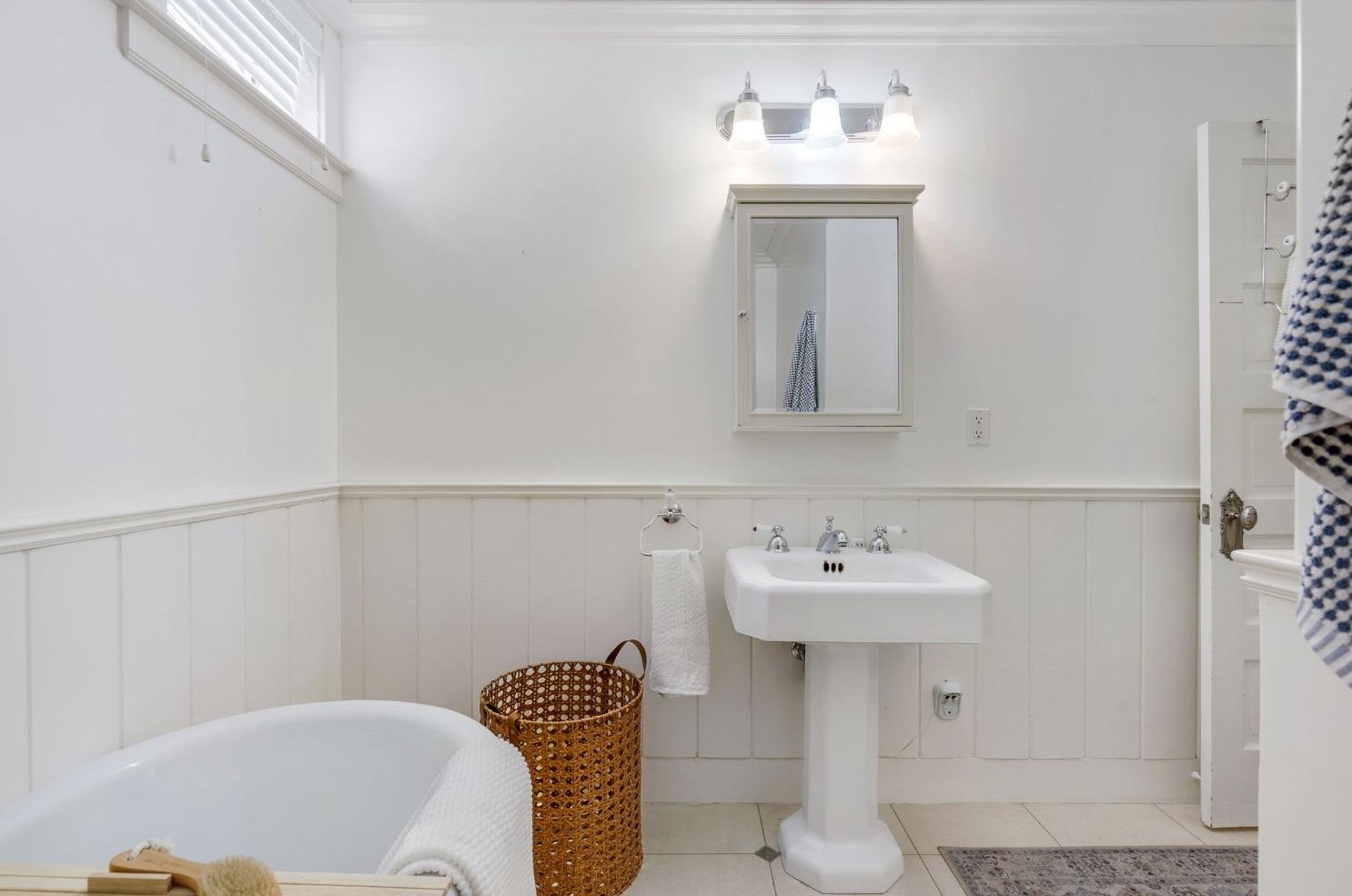 516 D St, Davis CA 95616-3815 exterior