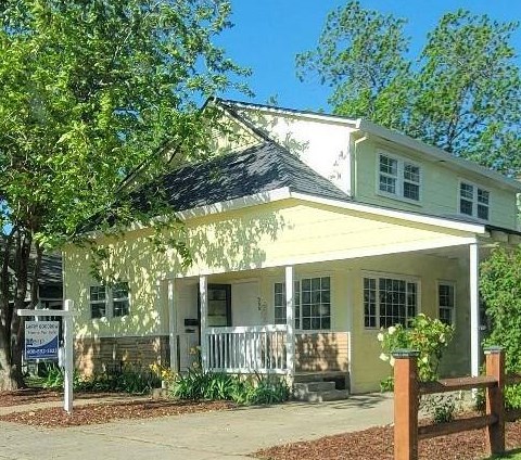 566 D St, Lincoln CA 95648-1947 exterior