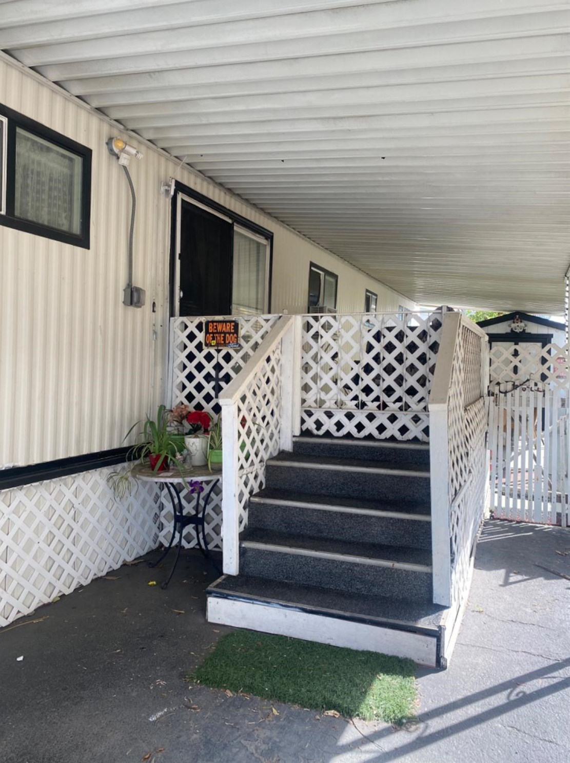 1830 Yosemite Ave, Manteca CA  95336-5009 exterior