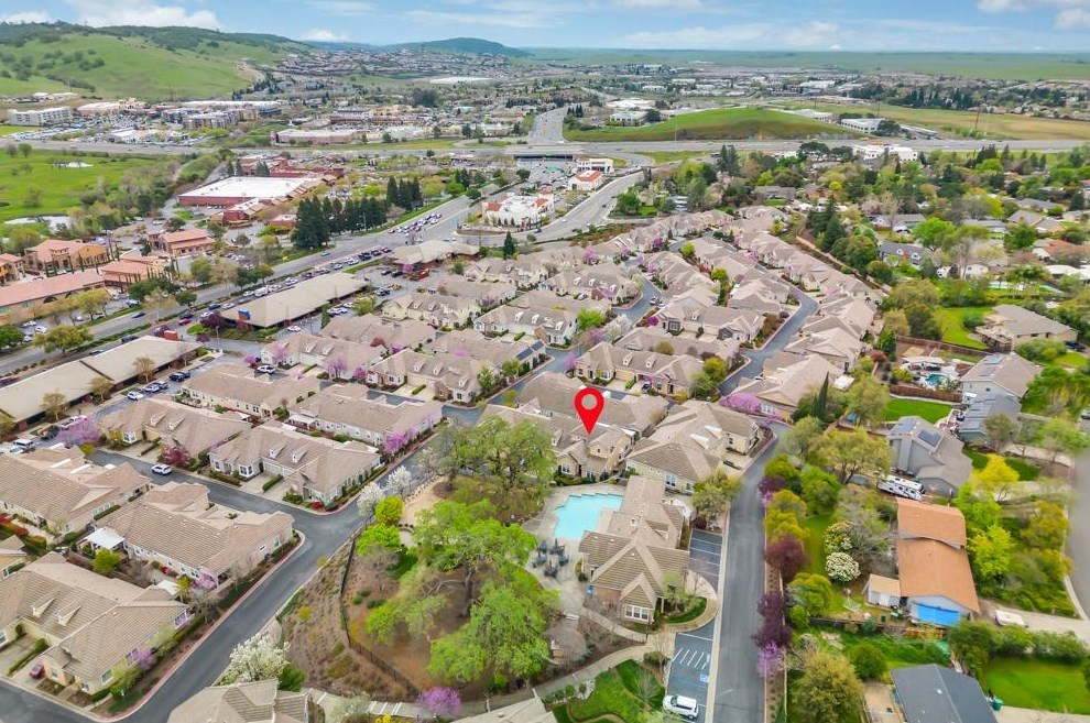 3746 Park Dr, Folsom CA 95762-4556 exterior