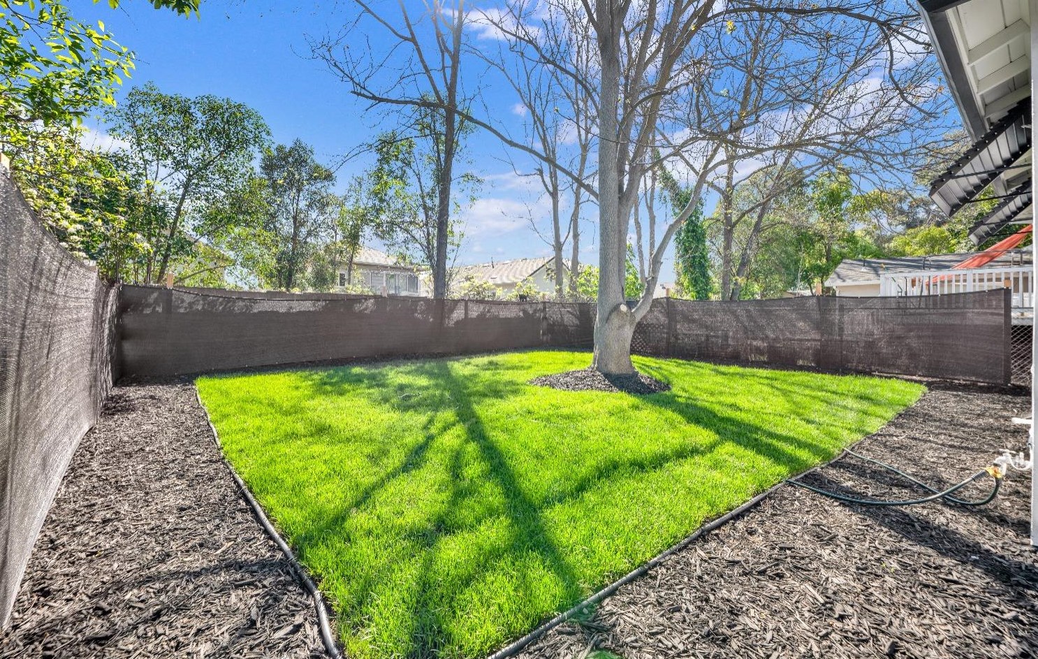 3041 San Carlos Way, Sacramento CA  95820-2711 exterior