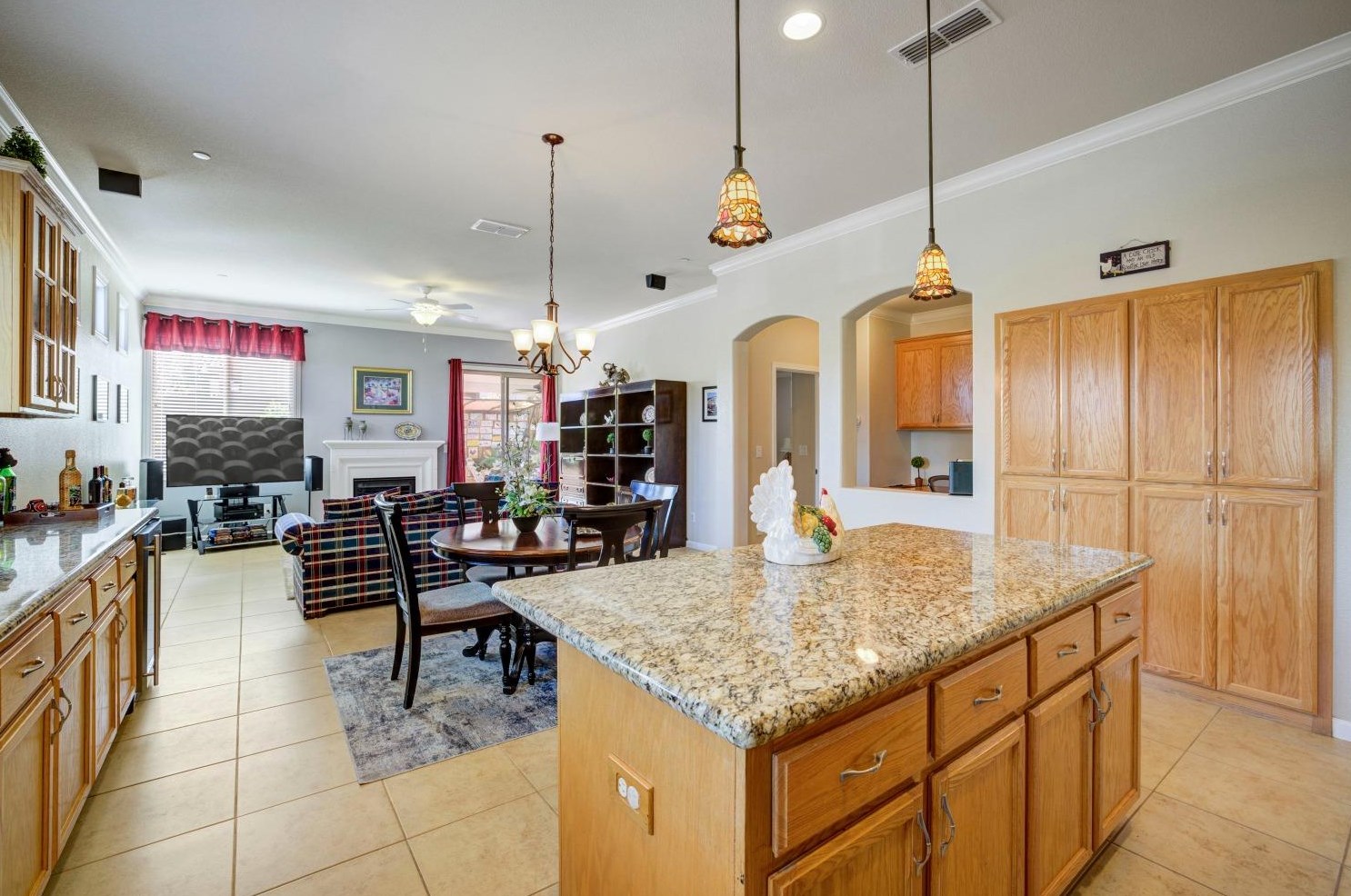 1750 Ravenna Way, Roseville CA  95747-5045 exterior